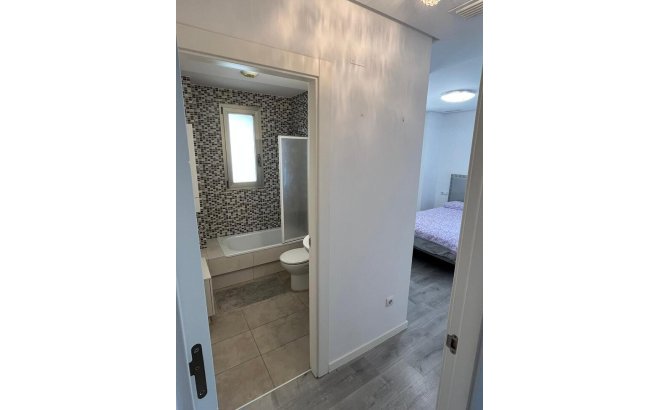 Revente - Appartement -
Los Dolses - Inland