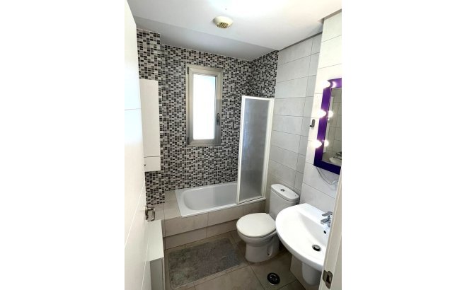 Revente - Appartement -
Los Dolses - Inland