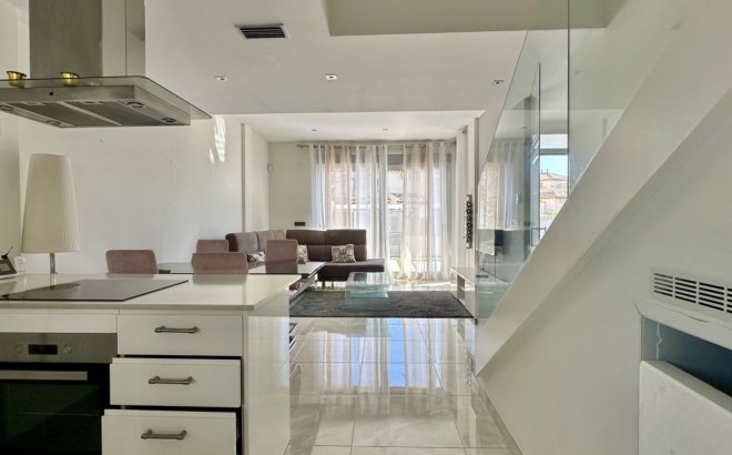 Resale - Villa -
Orihuela Costa - Costa Blanca