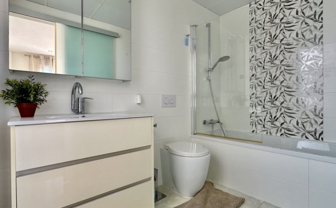 Resale - Villa -
Orihuela Costa - Costa Blanca