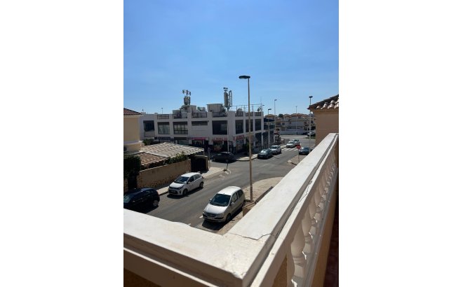 Resale - Bungalow -
Torrevieja - Aguas Nuevas