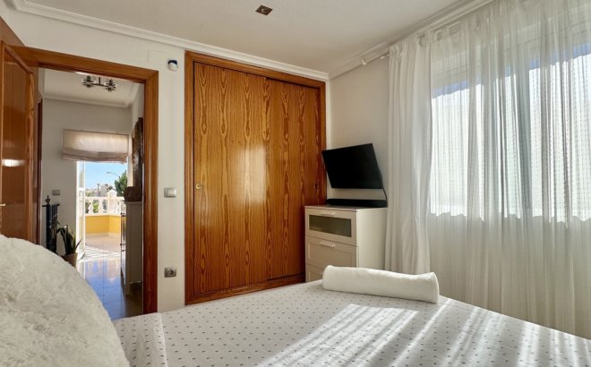 Resale - Town House -
Orihuela Costa - Costa Blanca