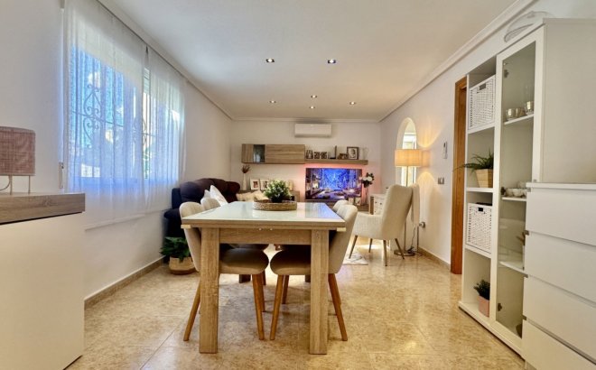 Resale - Town House -
Orihuela Costa - Costa Blanca