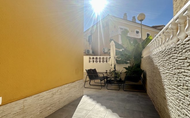 Resale - Town House -
Orihuela Costa - Costa Blanca