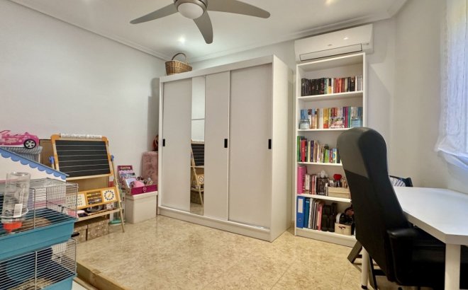 Resale - Town House -
Orihuela Costa - Costa Blanca