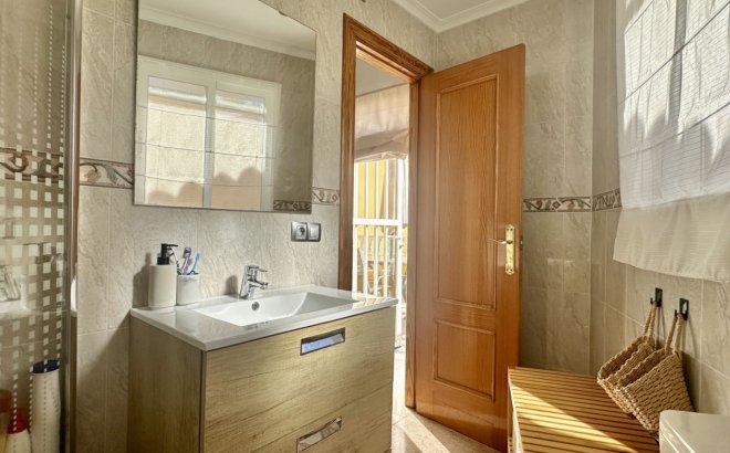 Resale - Town House -
Orihuela Costa - Costa Blanca