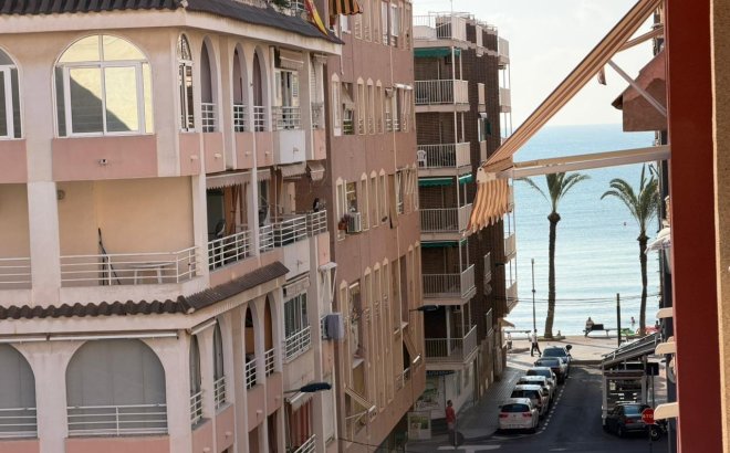 Resale - Apartment -
Torrevieja - Playa del Cura