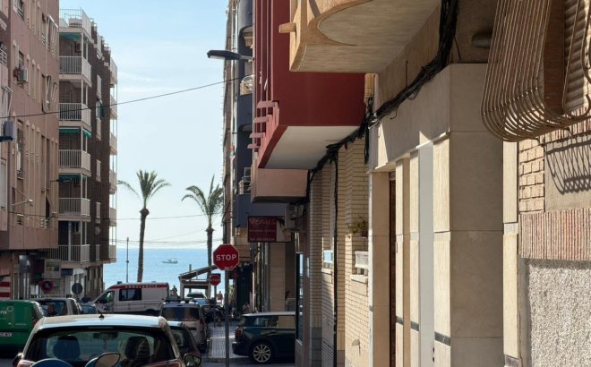 Resale - Apartment -
Torrevieja - Playa del Cura