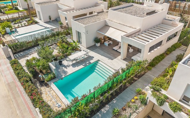 Resale - Villa -
La Finca Golf Resort - Inland