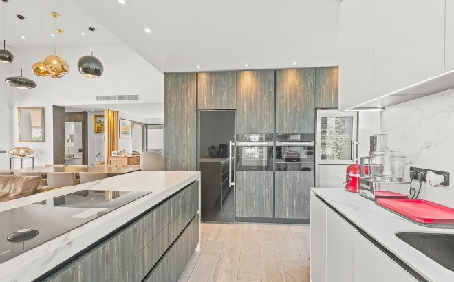 Resale - Villa -
La Finca Golf Resort - Inland