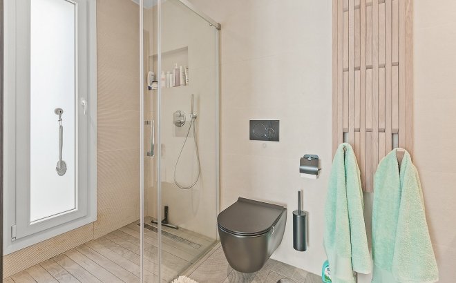 Resale - Villa -
La Finca Golf Resort - Inland