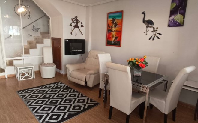 Resale - Villa -
Orihuela Costa - Costa Blanca