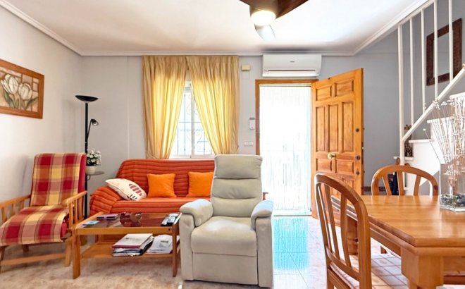 Resale - Town House -
Orihuela Costa - Costa Blanca