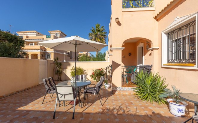 Resale - Quad House -
Orihuela Costa - PAU 8