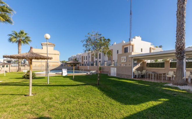 Resale - Quad House -
Orihuela Costa - PAU 8