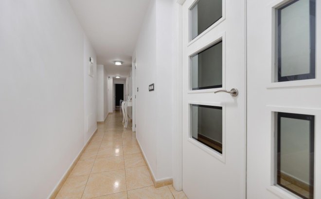 Resale - Apartment -
Torrevieja - Centro