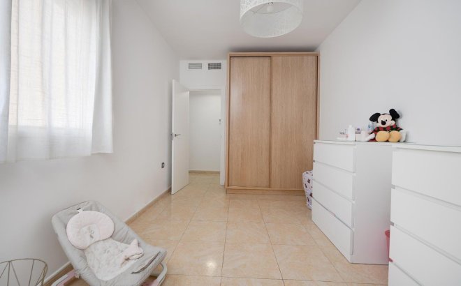 Resale - Apartment -
Torrevieja - Centro