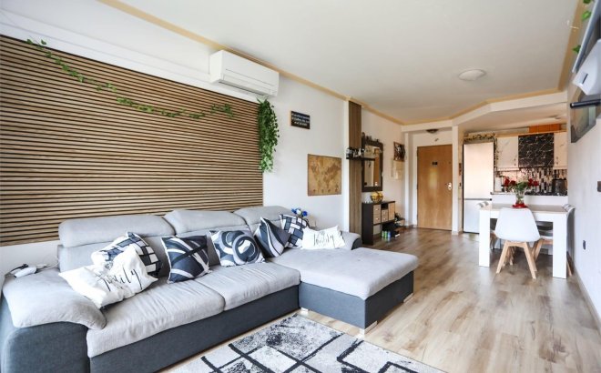 Resale - Apartment -
Orihuela Costa - Playa Flamenca