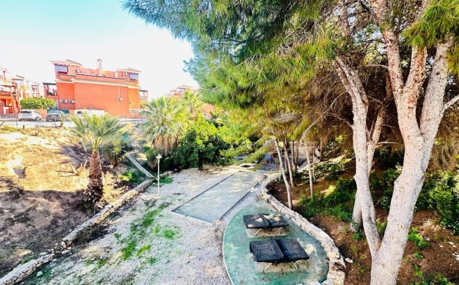 Resale - Apartment -
Orihuela Costa - Playa Flamenca