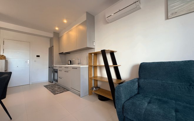 Resale - Apartment -
San Miguel de Salinas - Inland