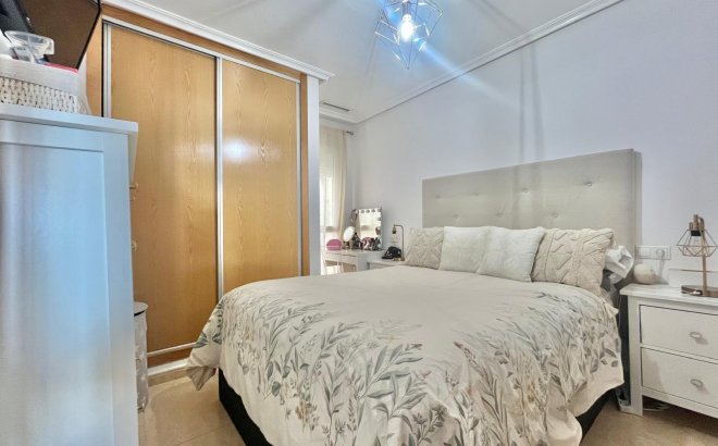 Resale - Apartment -
Torrevieja - Centro