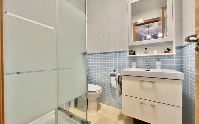 Resale - Apartment -
Torrevieja - Centro