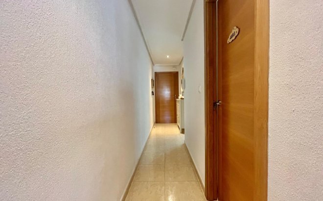 Resale - Apartment -
Torrevieja - Centro