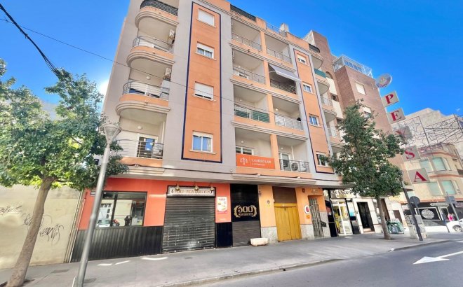 Resale - Apartment -
Torrevieja - Centro