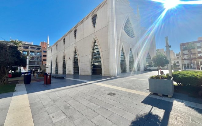 Resale - Apartment -
Torrevieja - Centro