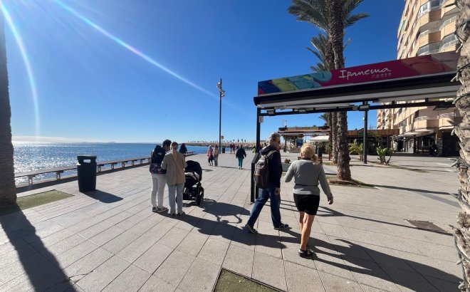 Resale - Apartment -
Torrevieja - Centro