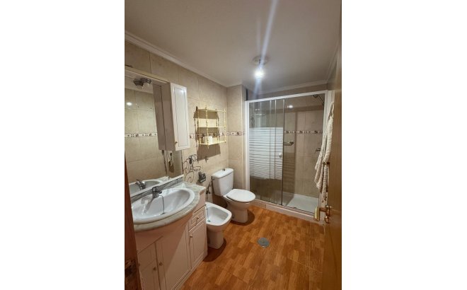 Resale - Penthouse -
Torrevieja - Playa de los Locos