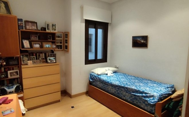 Revente - Appartement -
Torrevieja