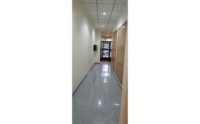 Revente - Appartement -
Torrevieja