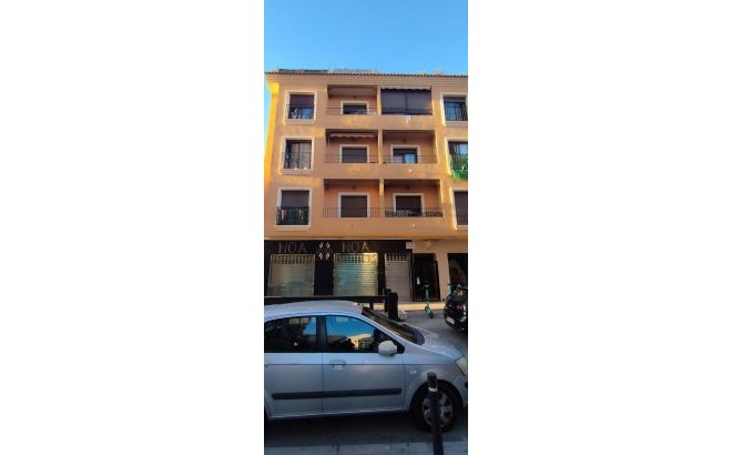 Revente - Appartement -
Torrevieja