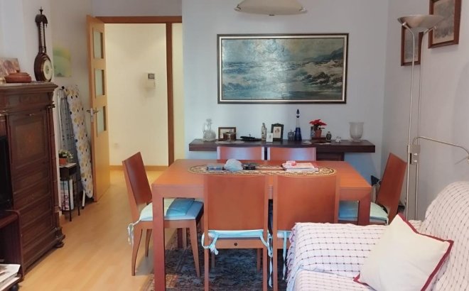 Revente - Appartement -
Torrevieja