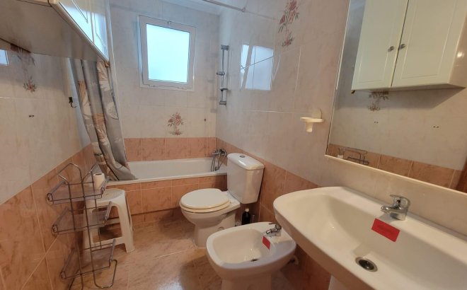 Resale - Apartment -
Torrevieja - Playa del Cura