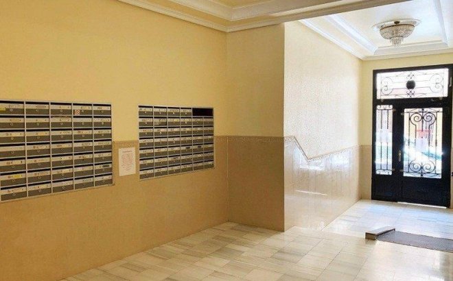 Resale - Apartment -
Torrevieja - Playa del Cura