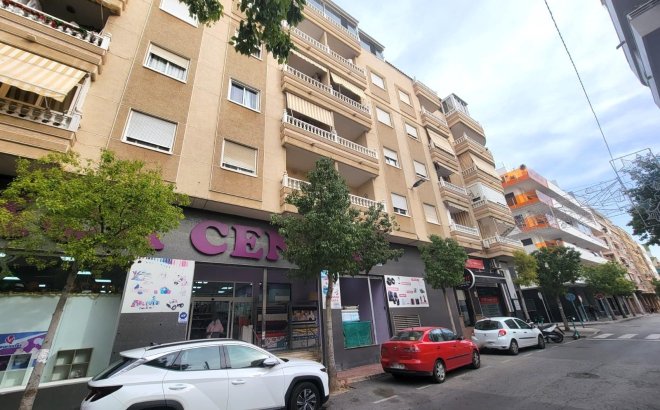 Resale - Apartment -
Torrevieja - Playa del Cura