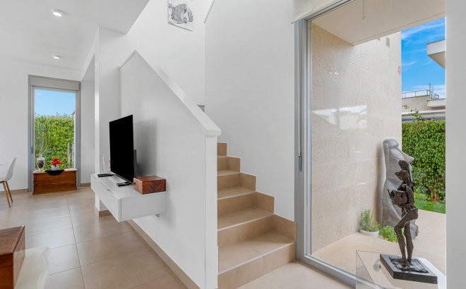 Resale - Villa -
Orihuela Costa - Costa Blanca