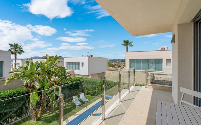 Resale - Villa -
Orihuela Costa - Costa Blanca