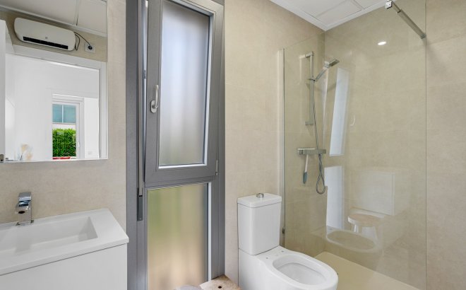 Resale - Villa -
Orihuela Costa - Costa Blanca