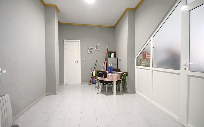 Resale - Commercial -
Torrevieja - Las Piscinas Naturales