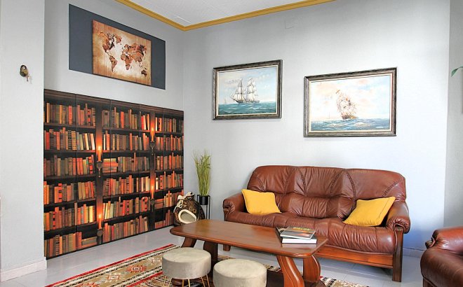 Resale - Commercial -
Torrevieja - Las Piscinas Naturales