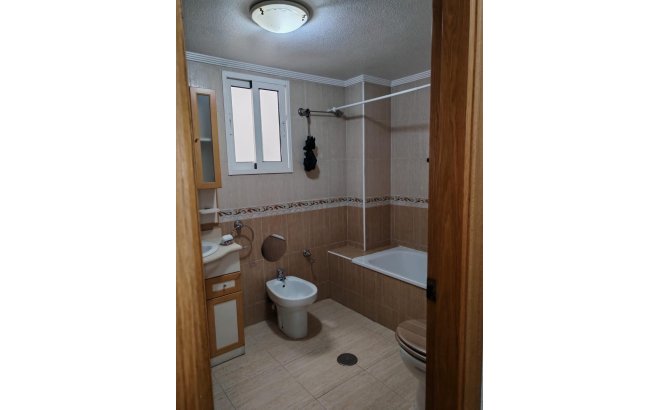 Resale - Apartment -
Torrevieja - Centro