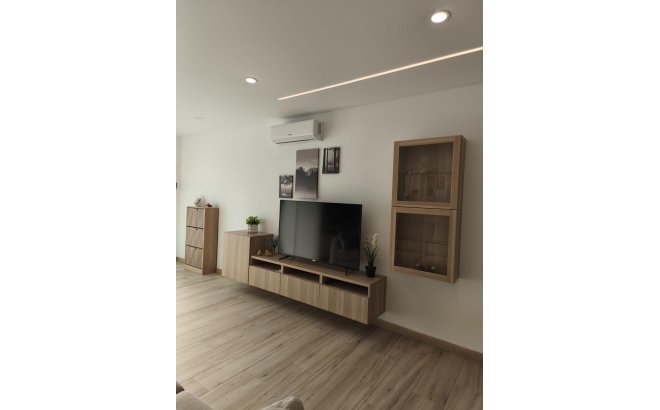 Herverkoop - Town House -
Torrevieja