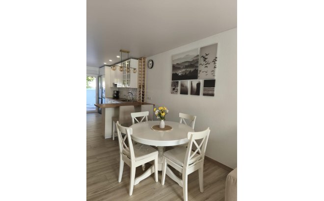 Herverkoop - Town House -
Torrevieja