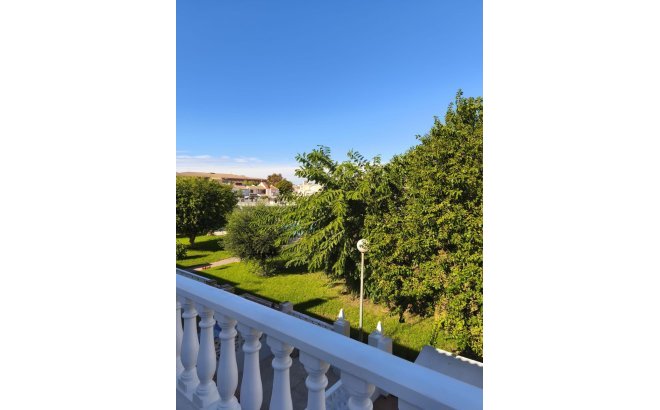 Herverkoop - Town House -
Torrevieja