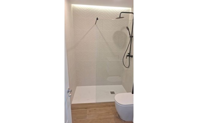 Resale - Town House -
Torrevieja - Aguas Nuevas