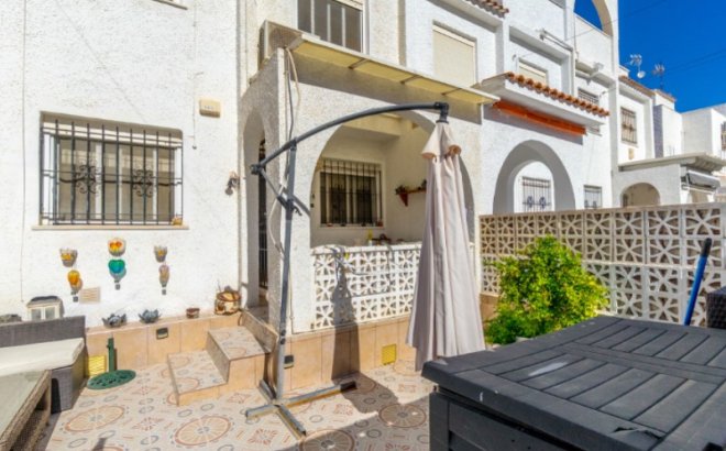 Revente - Town House -
Torrevieja - Costa Blanca