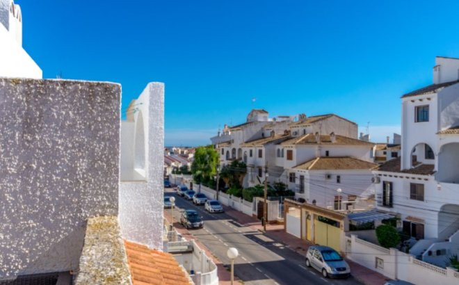 Revente - Town House -
Torrevieja - Costa Blanca